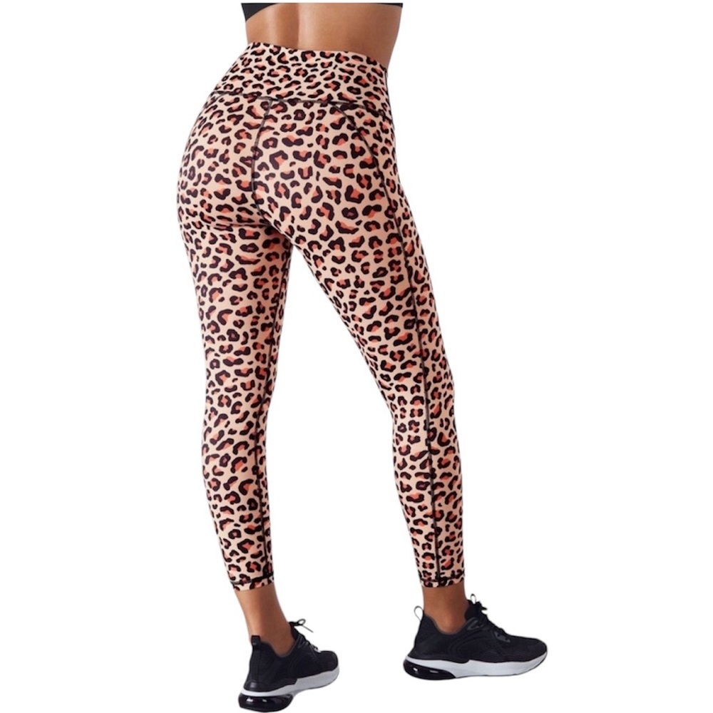 Women’s Fabletics High Waisted Powerhold 7/8 Leggings Leopard Print Size Small
